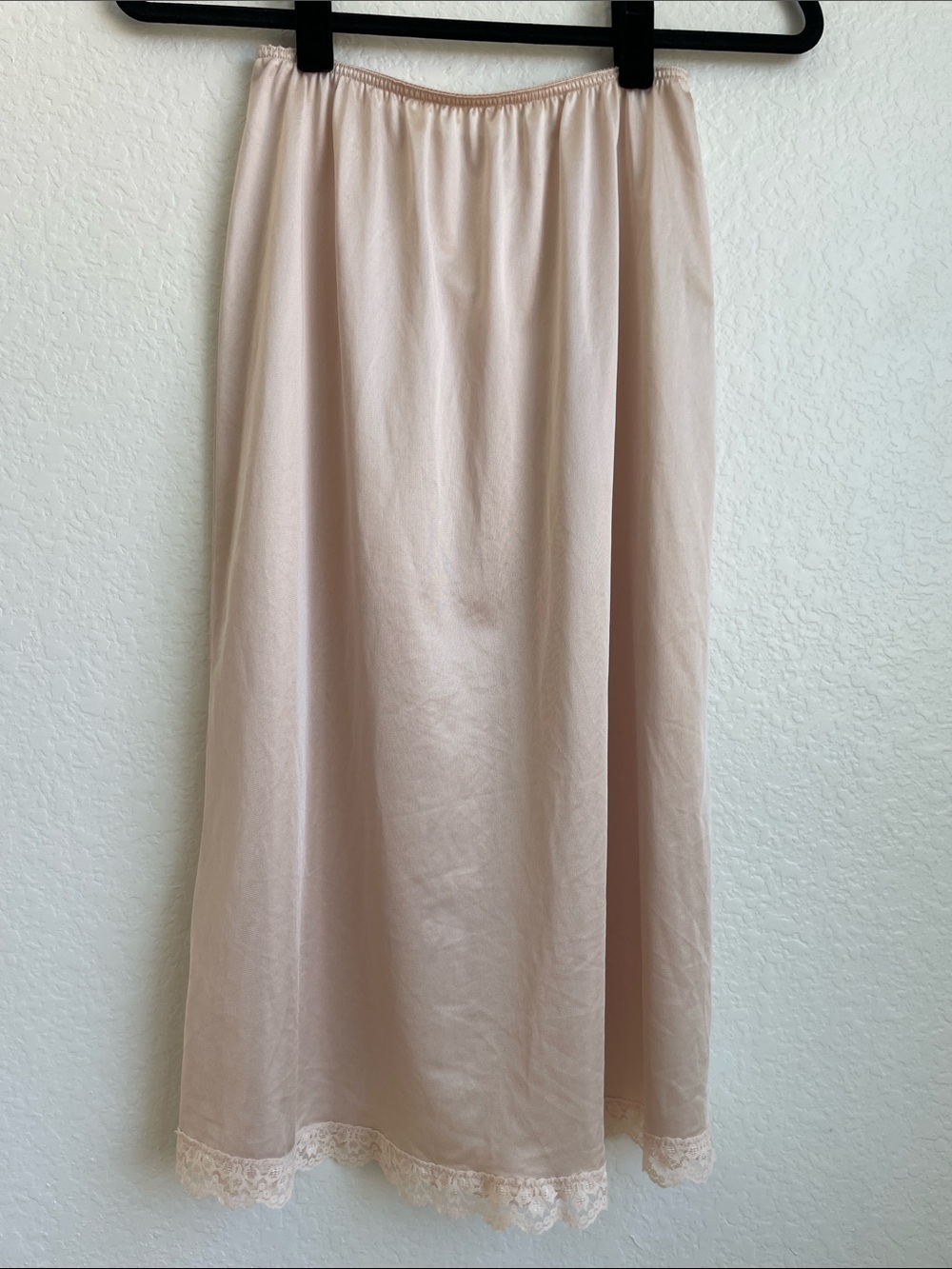 Ladies Lace-Hem Half Slip Skirt in Blush | No Tags - Picture 6 of 10